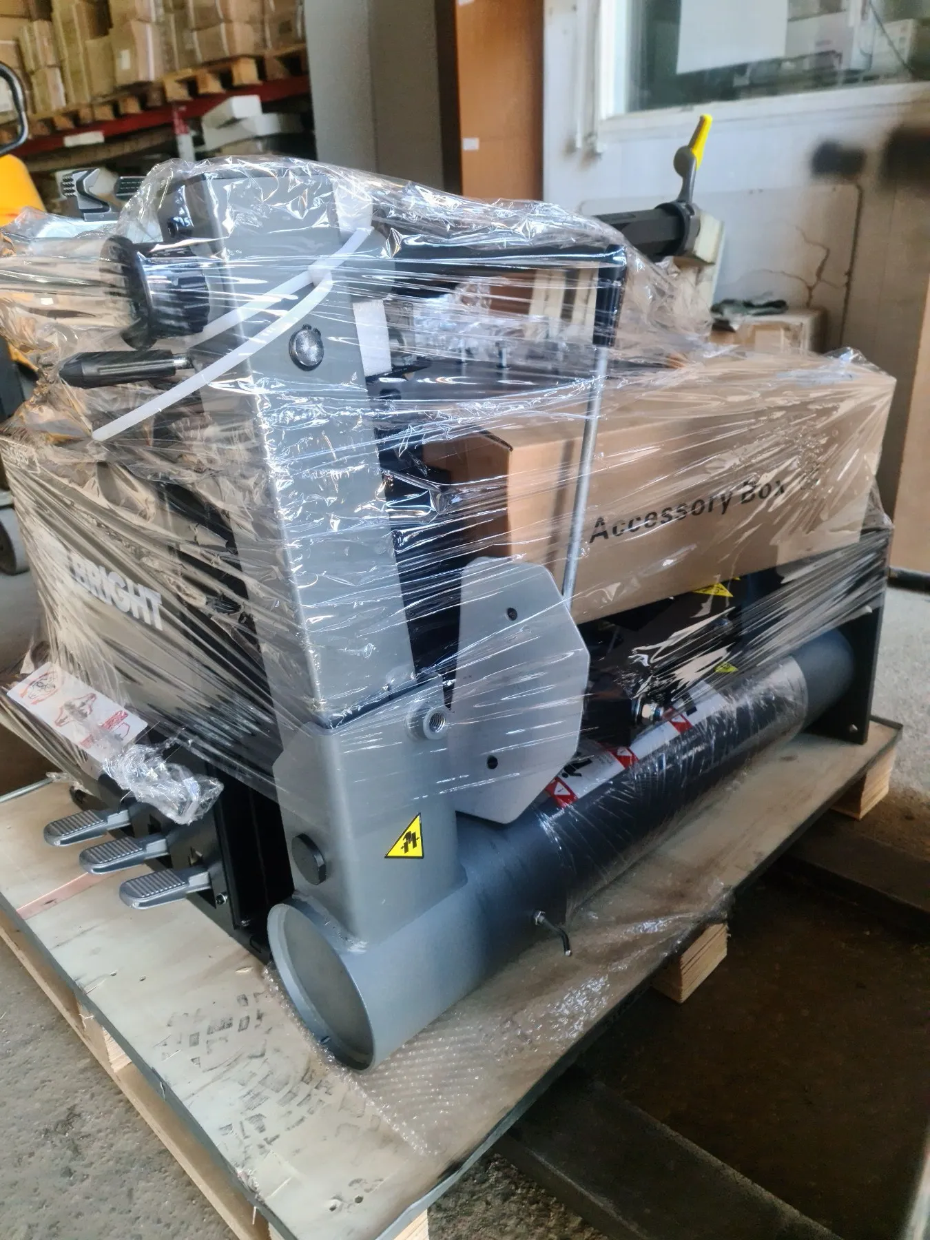 Шиномонтажный станок (полуавтомат) 10"-18" и 12"-21" Хорекс Авто LC850