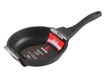 Сковорода ф 22х5.5 см, алюм., антиприг. покр., серия Black, PERFECTO LINEA