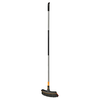 Метла эргономичная FISKARS