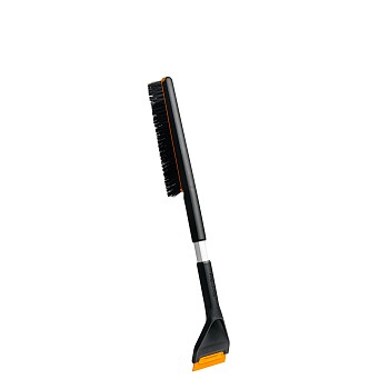 Щетка для снега 63см со скребком Plus FISKARS